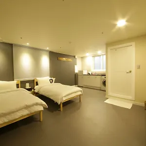 Hostel Familie Station Busan